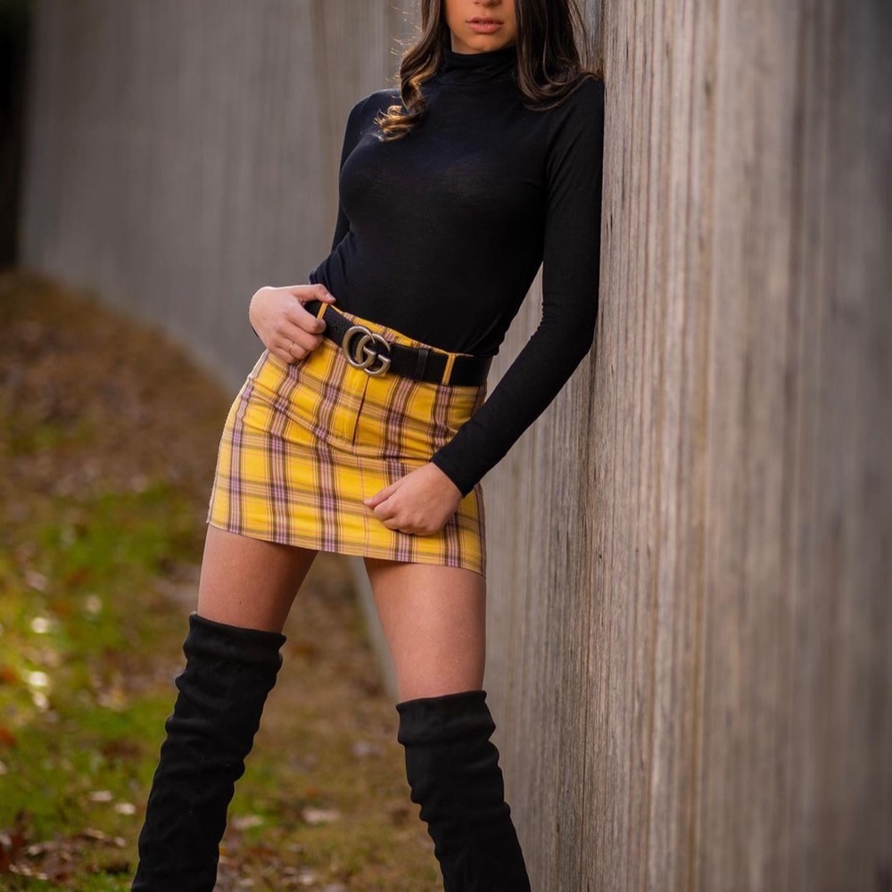 Revolve BB Dakota mini skirt, yellow plaid, sz 2. Cute for Fall!